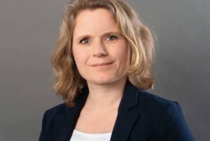 Ulla Rasmussen (c) VCÖ, Rita Newman Porträt-Foto, das VCÖ-Geschäftsführerin Ulla Rasmussen zeigt